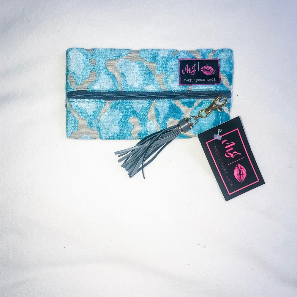 Rosette Cyan Makeup Junkie bag